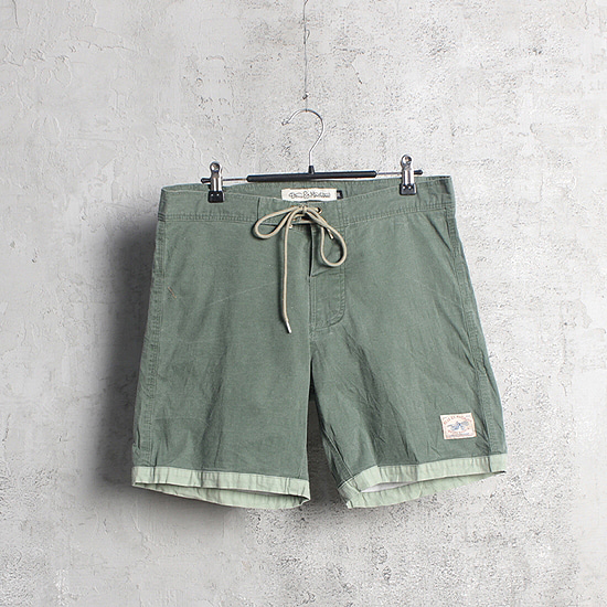 DEUS EX MACHINA shorts (30inch)