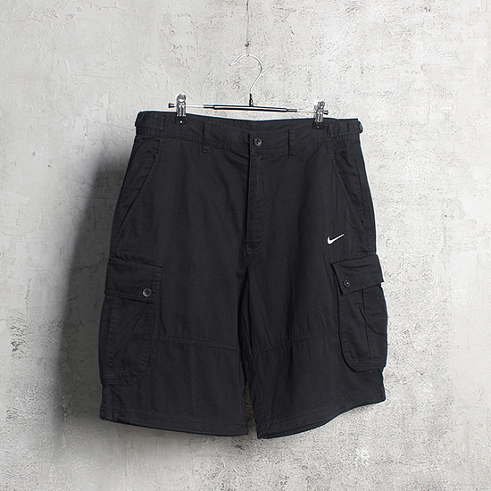NIKE shorts (33inch)