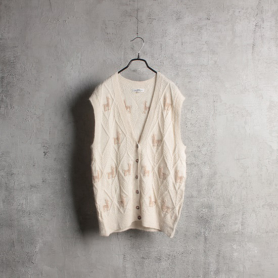 COLCA alpaca knit vest