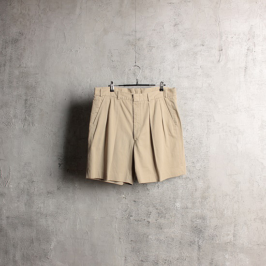 Brooks Brothers chino shorts (33.4 inch)