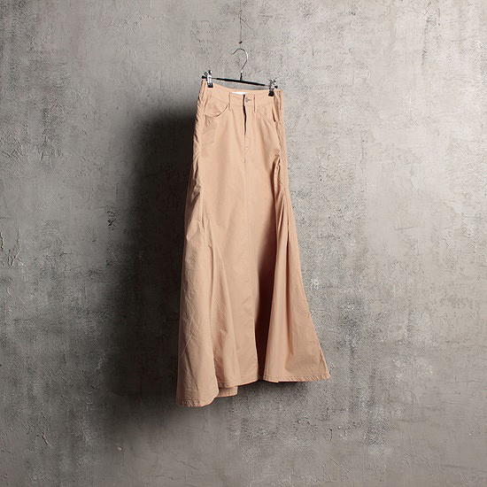 W by WOADBLUE long skirt (26.7 inch)