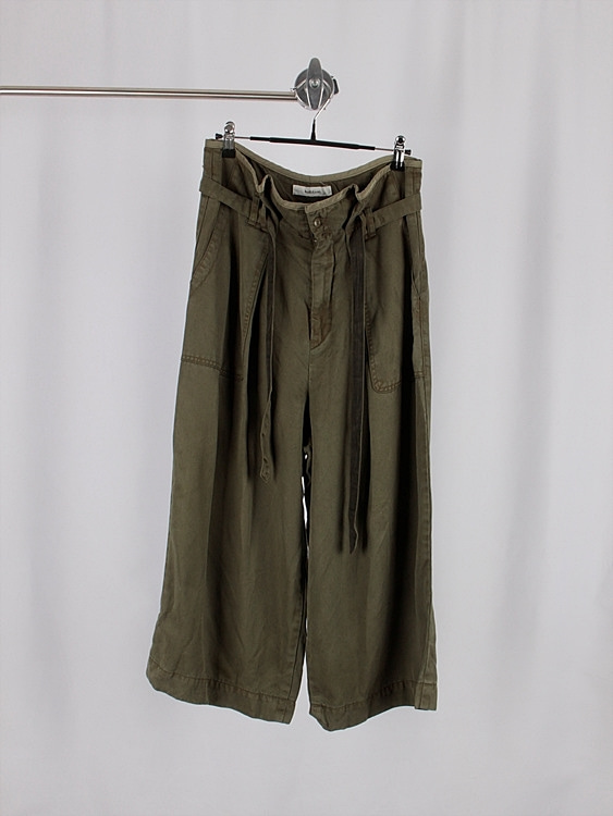 AUDITION by RNA belted wide pants (27.5 inch)